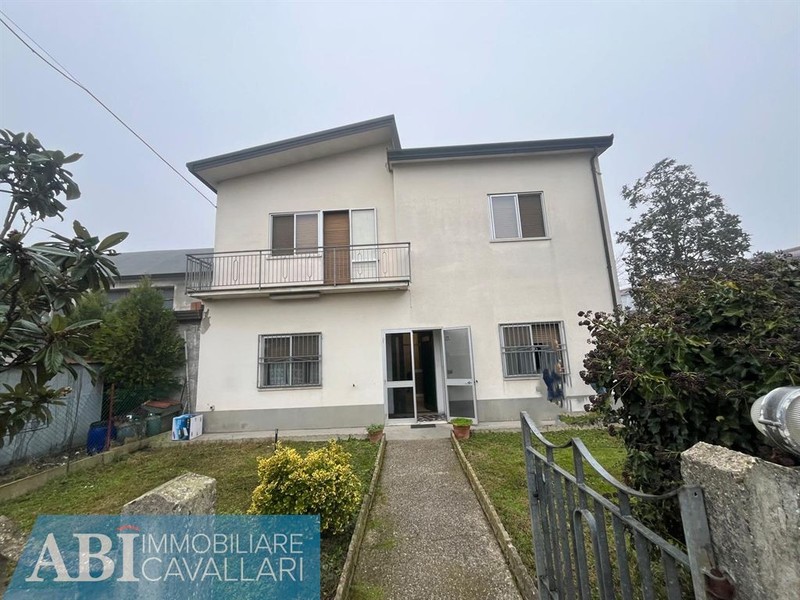 fotografie - Casa Indipendente Lugo (RA) Voltana 