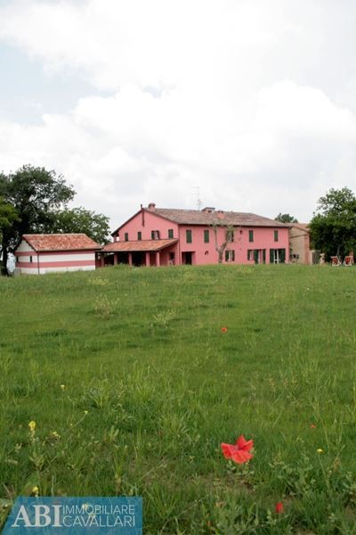 fotografie - Immobile Commerciale Brisighella (RA)  