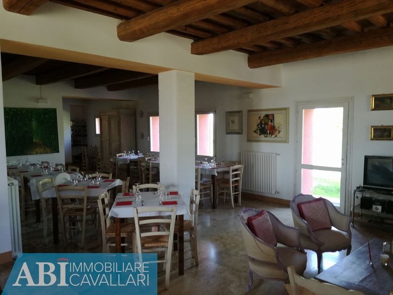 fotografie - Immobile Commerciale Brisighella (RA)  