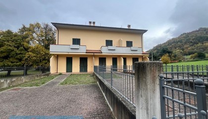 Villa a schiera Marradi (FI) Popolano