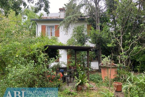 vendita casa indipendente