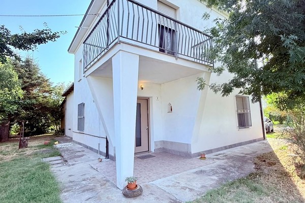 vendita casa indipendente