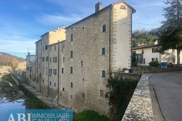 vendita casa indipendente